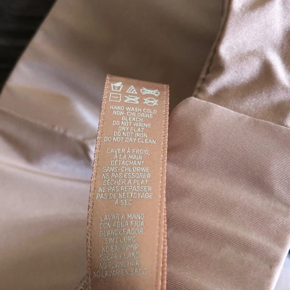 Skims Wireless Form T Shirt Bra Tan Molded Cup 34DD - Picture 11 of 12